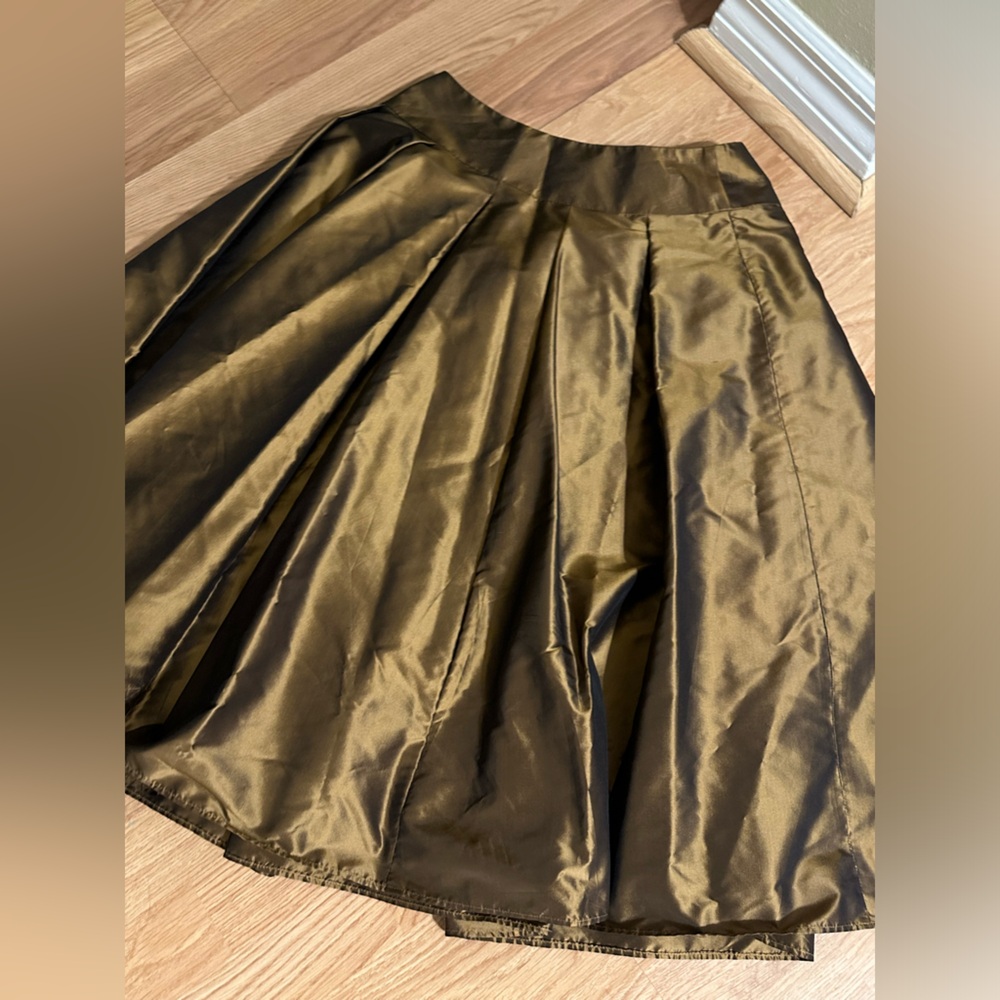 Silk Women's Skirt - Picture 2 of 4